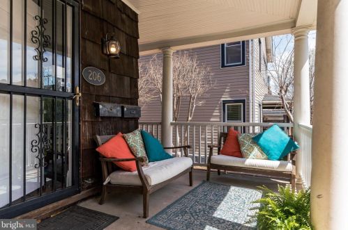 206 S St, Washington DC  20002-1571 exterior