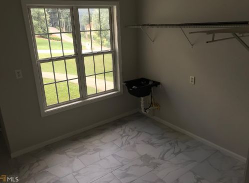 6689 Jojanne Ln, Lithonia GA 30038-3130 exterior