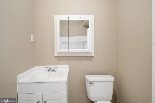 906 48th St, Philadelphia PA 19131-5119 exterior