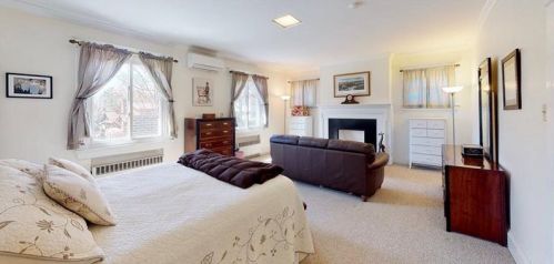 5531 Northumberland St, Pittsburgh PA 15217-1129 exterior