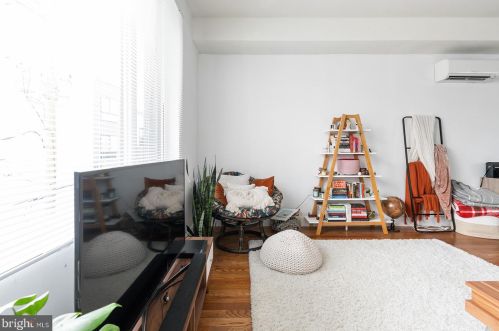 1312 Front St, Philadelphia PA  19122-4604 exterior