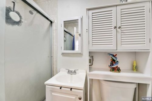 361 Jersey Ave, Fairview NJ 07022-1204 exterior