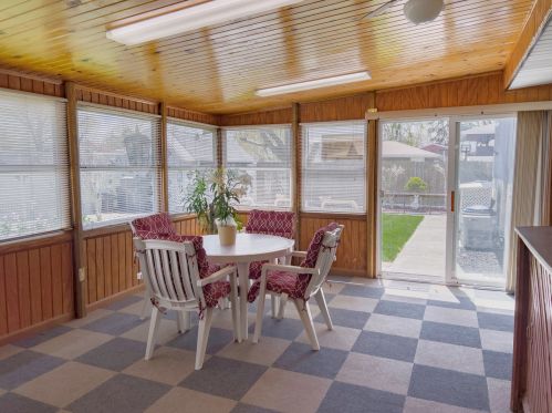 10733 Nordica Ave, Worth IL 60482-1442 exterior