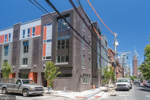 1701 Bainbridge St, Philadelphia PA  19146-1536 exterior