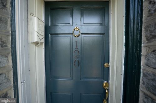 120 Chestnut Hill Ave, Philadelphia PA 19118-2715 exterior
