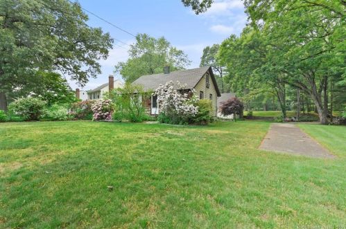 256 Autumn St, Manchester CT 06040-5553 exterior