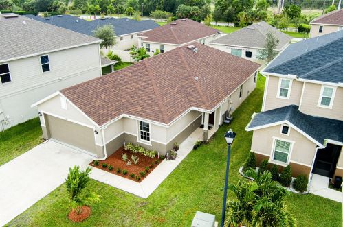 5690 Pine Trail Cir, Fort Pierce FL exterior