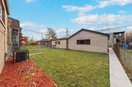 8404 Elizabeth St, Chicago IL  60620-4035 exterior