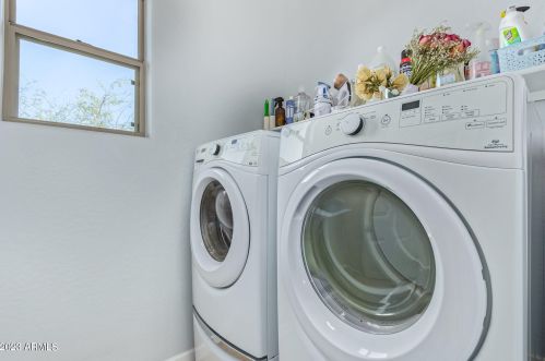 5310 Chisum Trl, Phoenix AZ  85083-6356 exterior