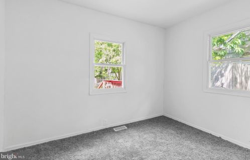 227 Gdn Ter, Runnemede NJ 08078-1420 exterior