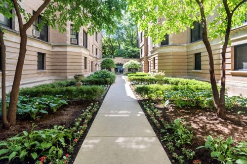 2337 Commonwealth Ave, Chicago, IL 60614-3559