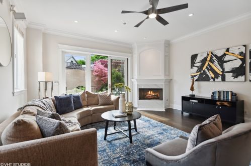 2514 Marshfield Ave, Chicago IL 60614-1907 exterior