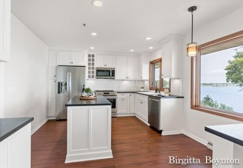 1661 Ruddiman Dr, Meskegon MI 49445-3041 exterior