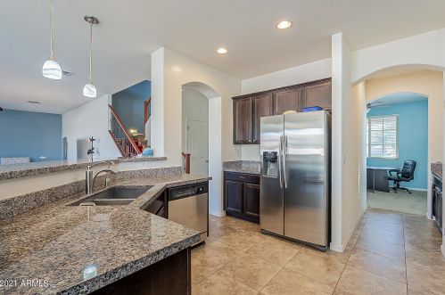 1930 Carson Rd, Phoenix AZ 85041-6614 exterior