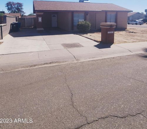 1205 61st Dr, Phoenix AZ  85043-1553 exterior