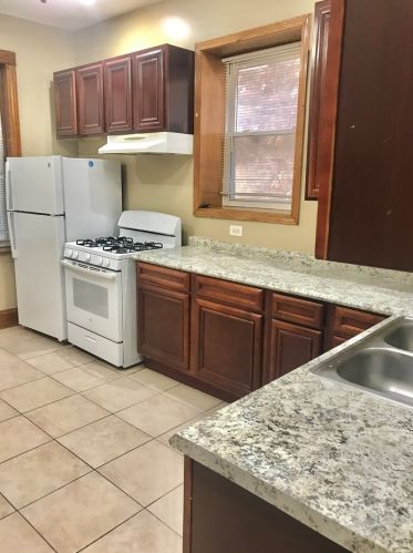 6137 Laflin St, Chicago IL 60636-2332 exterior