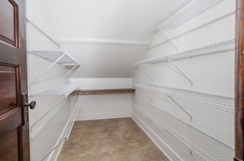 1035 Idaho St, Milwaukee WI 53207-2409 exterior