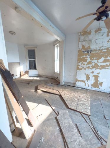 1945 Kedzie Ave, Chicago IL 60629-3532 exterior