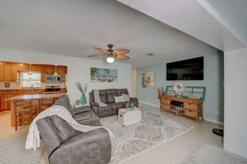 304 Bay St, Fort Pierce FL 34952-1317 exterior