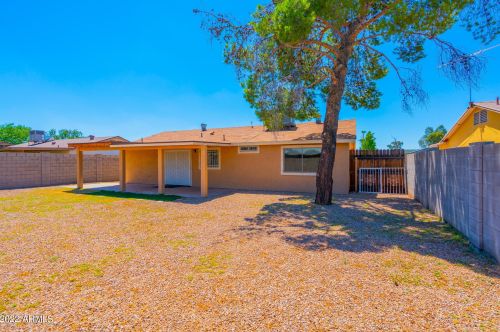 18025 33rd Ave, Phoenix AZ  85053-1648 exterior