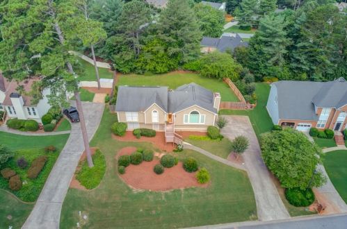 1619 Holly Lake Cv, Lithonia, GA 30078-5955