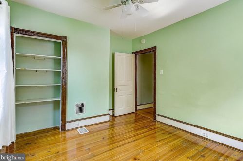 8104 Ardleigh St, Philadelphia PA 19118-3415 exterior