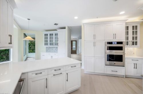 217 Colonade Cir, Naples FL 34103-8724 exterior