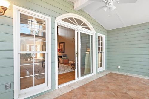 1200 Dunwoody Walk, Atlanta GA 30338-3200 exterior