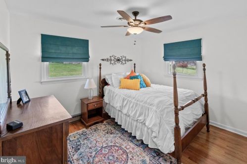 7504 Picnic Wood Rd, Middletown MD 21769-8223 exterior