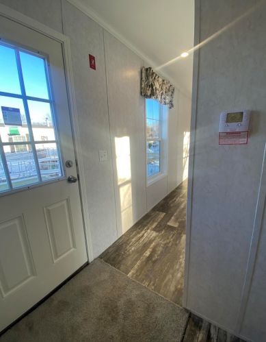 29 Hazel Dr, Concord NH 03301-3426 exterior