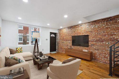 312 Manton St, Philadelphia PA  19147-5213 exterior