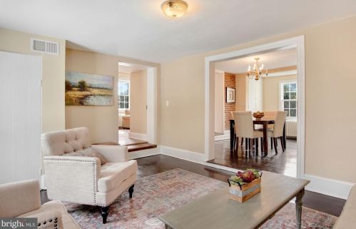 307 Great Falls Rd, Rockville MD exterior