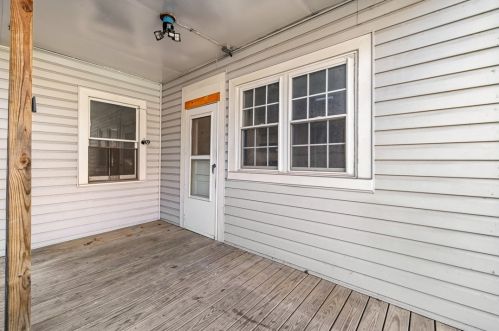 1828 Middle St, Pittsburgh PA 15215-2719 exterior