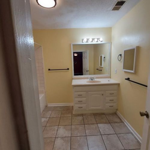 883 Timbervale Ln, Lithonia GA 30058-6013 exterior