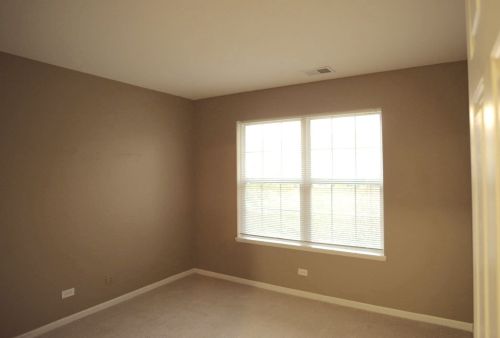 2727 Cobblestone Dr, Bull Valley IL 60012-2605 exterior