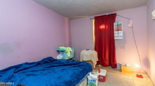 2040 40 Dr, Phoenix AZ 85051-3609 exterior