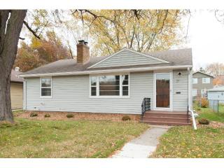 21 21st Ave, Hopkins, MN 55343-6922