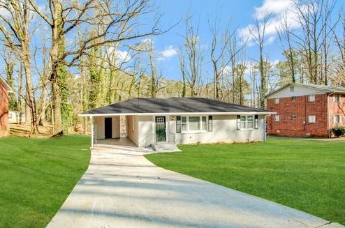 1581 Mcclelland Ave, Atlanta GA  30344-1612 exterior