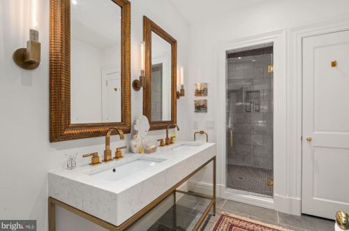 2735 Cathedral Ave, Washington DC  20008-4119 exterior