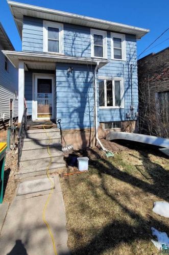 3022 Restormel St, Duluth MN 55806-1365 exterior