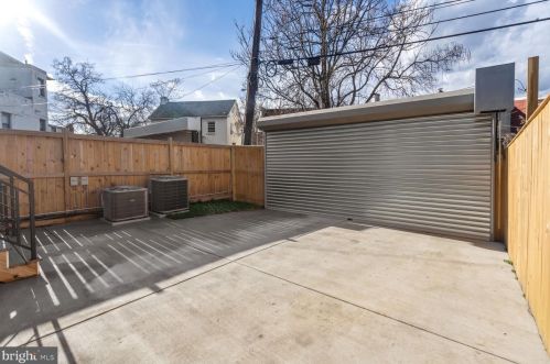 3912 New Hampshire Ave, Washington DC  20011-7917 exterior