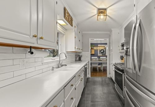 766 Parkside Ave, Elmhurst IL  60126-4811 exterior