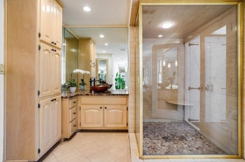 1129 Mason Wood Dr, Atlanta GA 30329-3803 exterior