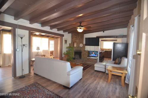 10700 Tanque Verde Rd, Tucson AZ 85749-9611 exterior