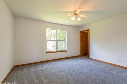 715 Carlisle Dr, Bull Valley IL 60098-4400 exterior