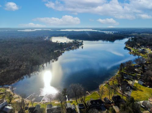 11384 Hydeaway Ct, Middlevle MI 49333-8252 exterior