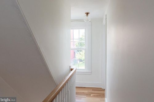 214 James St, Lancaster PA 17603-2839 exterior