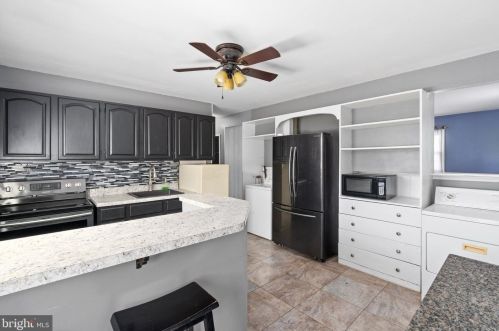 336 Beech St, Pottstown PA 19464-5652 exterior