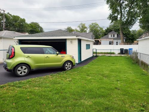 11159 Central Park Ave, Chicago IL 60655-3214 exterior