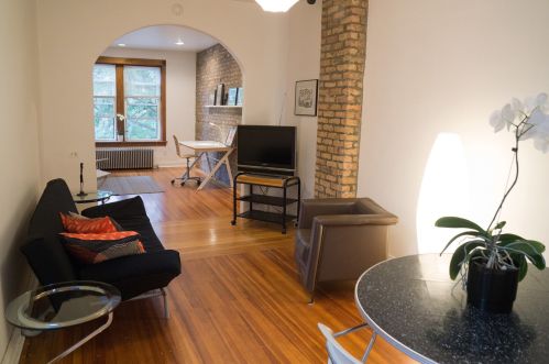 1424 Warner Ave, Chicago IL 60618-2314 exterior